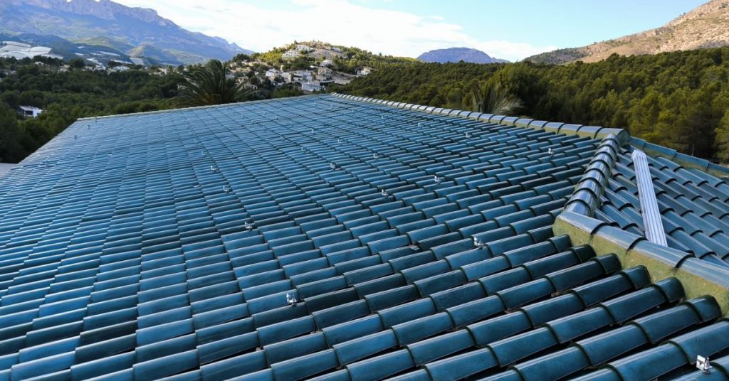 tornillos para fijación de paneles solares