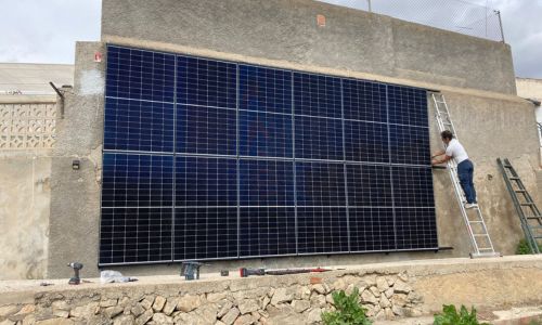 empresa instaladora de placas solares con batería en Villajoyosa