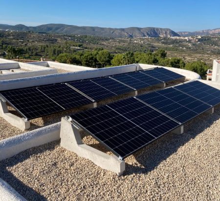 imagen 1 paneles solares en Moraira instalación de paneles solares en Moraira con solar blocks